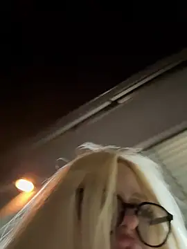 Double Blowjob 2Blonde Girls First Time👸🏼🥵🔥1 BBC and Hard Fuck💦🐰🖤