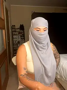 Play Ass in my Room - video by Nayla-Mouna cam model