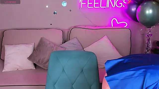 🌊Fuck my pussy dildo🌊 - video by Joyce_Howard cam model