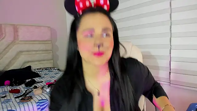 fuck pussy - video by _adahara_queen cam model