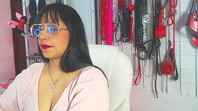 fuck pussy hard and moan - video by _adahara_queen cam model