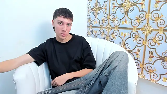 Private Show - video by LittleDanny_ cam model