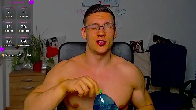 Juicy ASS SHOW!