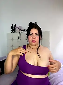 Very hot 🥵 - video by Kuromy_x cam model