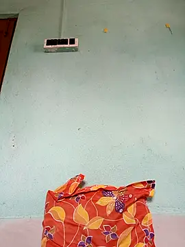 Yoga and BDSM show - vidéo du modèle de showcams Shiva7070