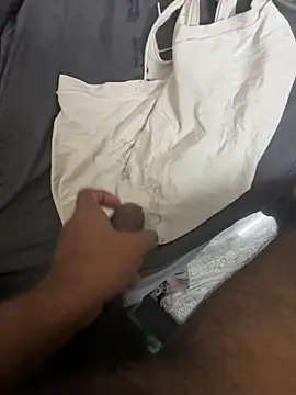 CUM Public Show - video by JonesD280825 cam model