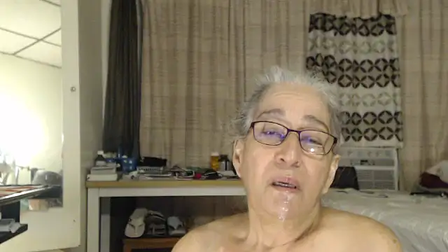 [10 Jul 04:40] Public Show ready just come - video by ANALTRAINING2 cam model