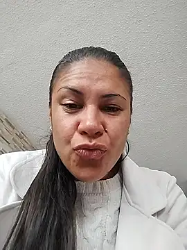 Mm yes, pussy very big and pink - video by KittyHoleshot87 cam model