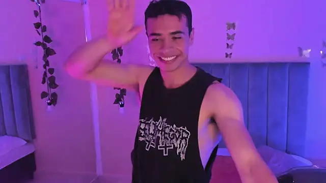 Muscle nuding striptease - video by Muscle_Scott cam model