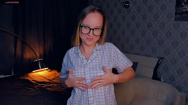 [10 Oct 20:55] Spy Show - video by SoonMoor cam model