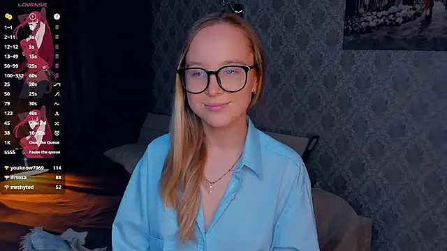 Private Show - video by SoonMoor cam model