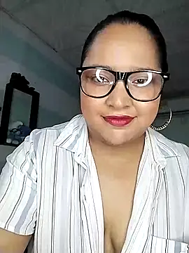 Mi show - video by Angelly_ricura cam model