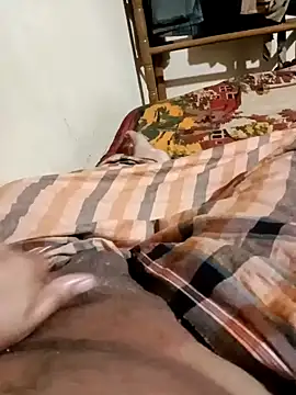 [8 Sep 03:36] Public Show – video af Mahabteegg cam-model