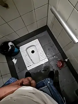 [2 Oct 05:29] Public Show– smallpenis3169 kameramodell videója