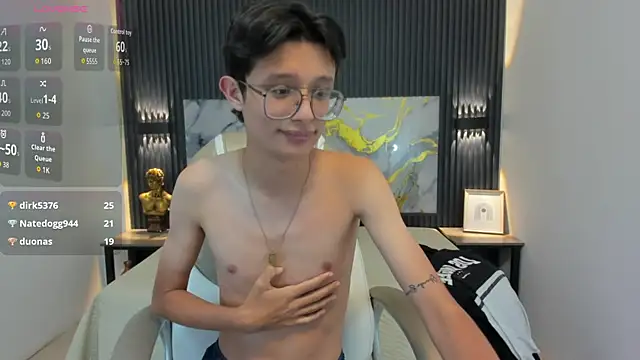 Masturbation - video by SantiagoRusso18 cam model