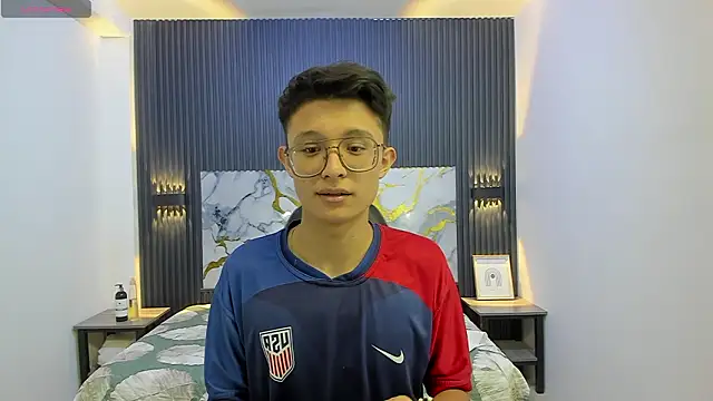 BDSM 😈🔥 - video của người mẫu cam SantiagoRusso18