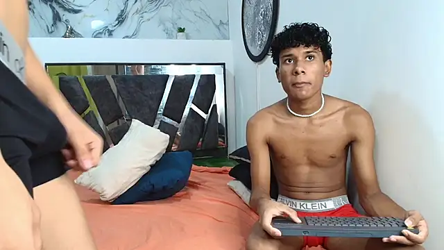 show cum 🔥🥵💦🥛x2 more fingers in hot ass - video by LONDON_BOYS1 cam model