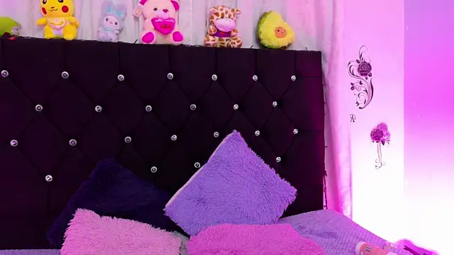 Spit show 😈😈😈 - lizz_bela1 adlı kamera modelinin videosu