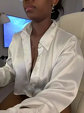 🥵 - video oleh model kamera CharlottX