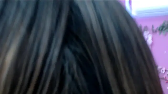 SQUIRT BIG - video av skinnysofia18 cam-modell