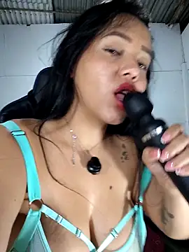 naked 2 - karly_hot_ 캠 모델의 동영상