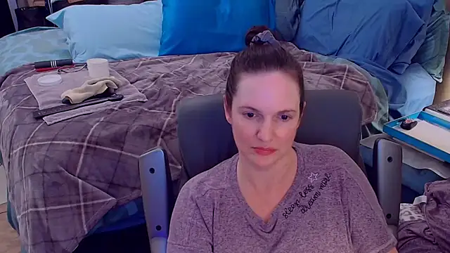 Missionary , Doggy , Dildo , light spanks - ক্যাম মডেল ninajaymes-এর ভিডিও