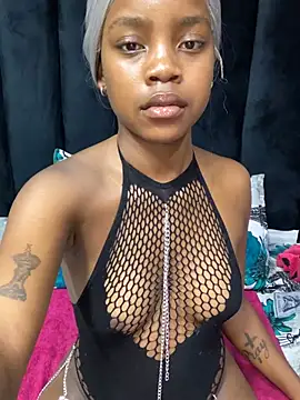 hold didlo & domi on pussy