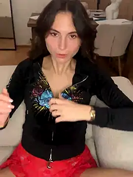 🔥Showing off my new Red Lingerie🔥 - Vídeo de SophiiaStarr, modelo de vídeos