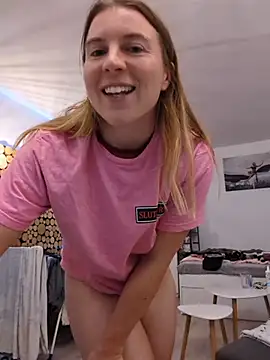 Private Show (Juicy, wet pussy sounds) - فيديو من story_of_sarah موديل الكام
