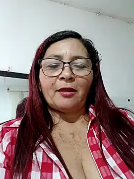 [14 Sep 13:04] Private Show - marfil_milf 캠 모델의 동영상