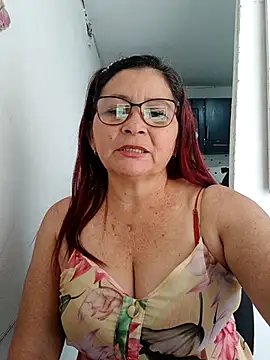 [15 Sep 13:21] Private Show - marfil_milf 캠 모델의 동영상