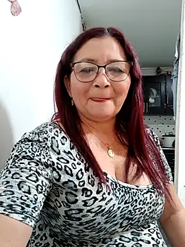 [26 Nov 10:56] Private Show - marfil_milf 캠 모델의 동영상