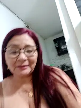 [13 Dec 21:10] Private Show - marfil_milf 캠 모델의 동영상