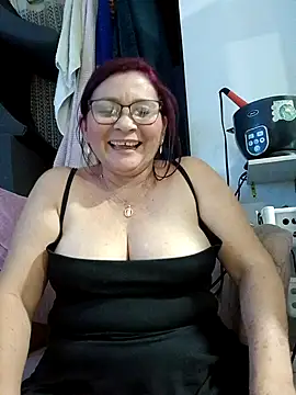 [14 Dec 18:02] Private Show - marfil_milf 캠 모델의 동영상