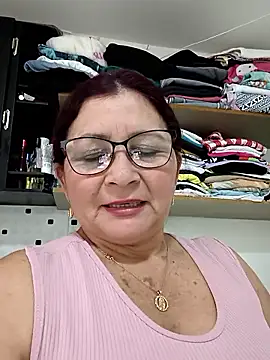 [31 Dec 13:28] Private Show - marfil_milf 캠 모델의 동영상