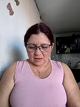 [31 Dec 15:29] Private Show - marfil_milf 캠 모델의 동영상