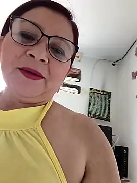 [5 Jan 12:19] Spy Show - marfil_milf 캠 모델의 동영상