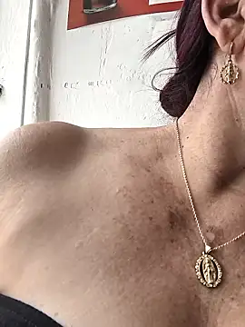 [6 Jan 13:46] Private Show - vídeo de la modelo de cam marfil_milf