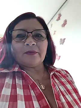 [10 Jan 08:53] Private Show - marfil_milf 캠 모델의 동영상