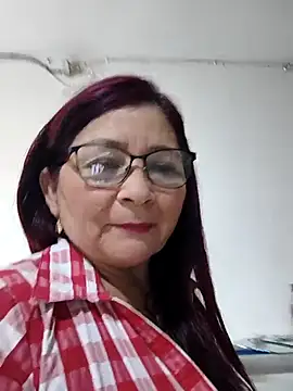 [10 Jan 14:57] Private Show - marfil_milf 캠 모델의 동영상