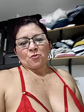 [16 Jan 13:56] Private Show - vídeo de la modelo de cam marfil_milf