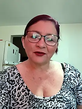 [17 Feb 09:02] Spy Show - vídeo de la modelo de cam marfil_milf