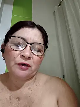 [16 Apr 12:31] Private Show – видео вебкам-модели marfil_milf