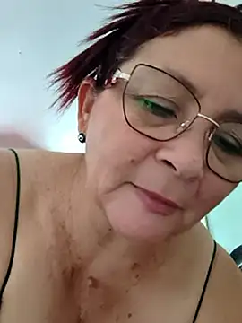 [5 May 13:51] Private Show – video modela na kameri marfil_milf
