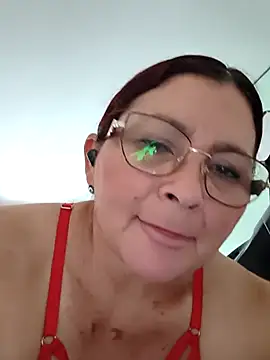 [7 May 14:16] Private Show – video modela na kameri marfil_milf