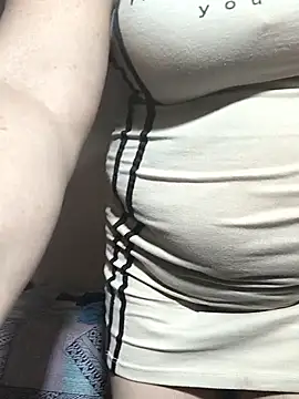 [1 Jun 11:21] Private Show - vidéo du modèle de showcams marfil_milf