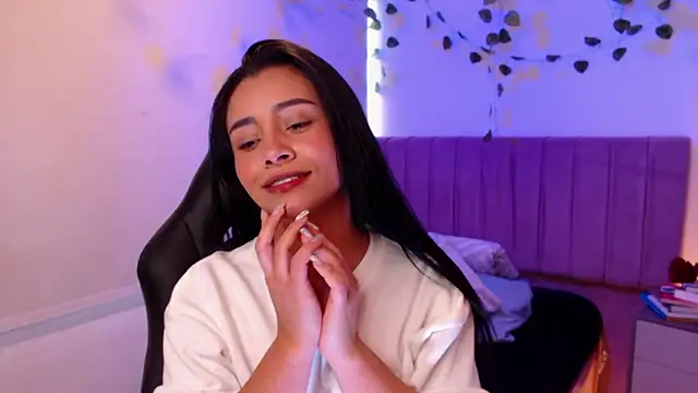 Enjoy This PVT 🍆🍑🍓😈 - video by MarilynWhite_ cam model