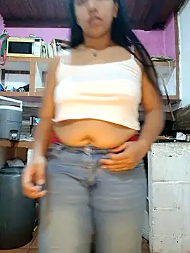 I show my red panties - video by Freyja_sxpee cam model