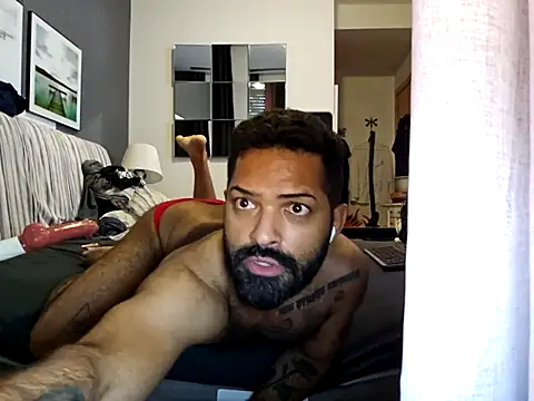 My 1st time in a [11 Oct 12:04] Public Show playing with dildo. - video by Rnlysuperguapo cam model