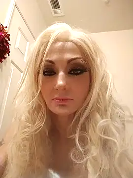 Tits & toys - video by felony000 cam model